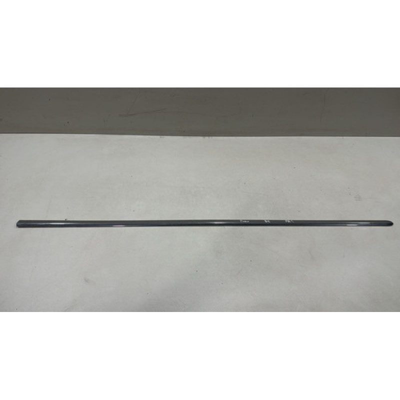 Friso Porta Dianteiro Esquerdo Passat 2006 2007 2008 2010 Friso Porta Dianteiro Esquerdo Passat 2006 2007 2008 2010