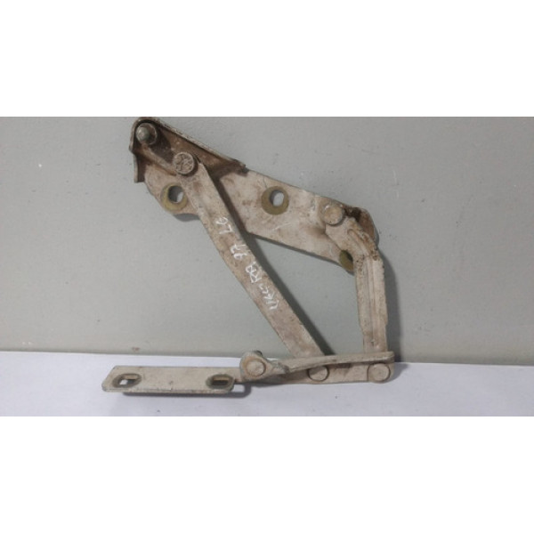 Dobradiça Capô Lado Esquerdo Chevrolet Vectra 97-05