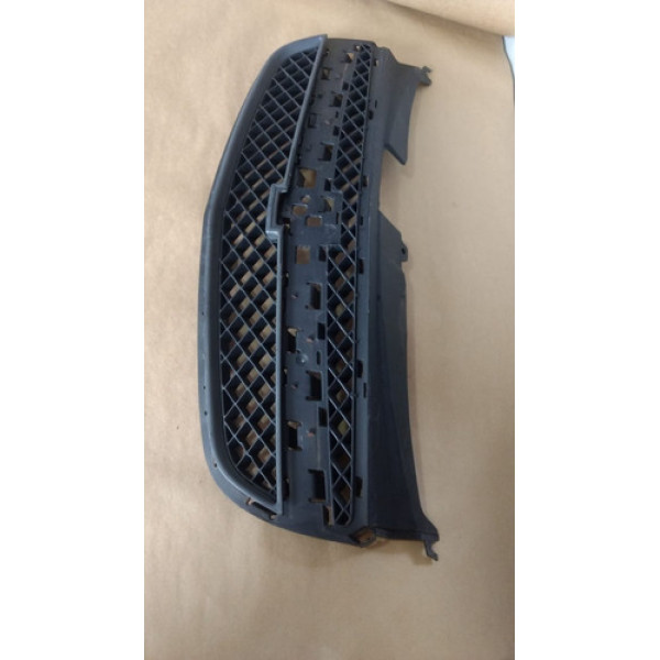 Grade Radiador Chevrolet Prisma E Celta 2012-2014