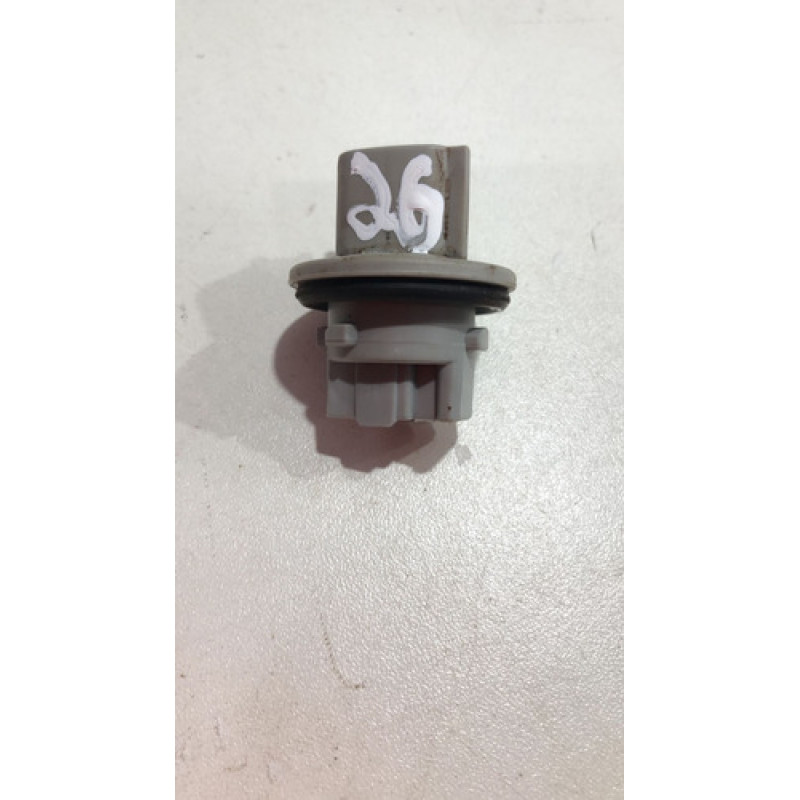 Soquete Pisca Farol Toyota Yaris 2018 A 2022 Original Usado Soquete Pisca Farol Toyota Yaris 2018 A 2022 Original Usado