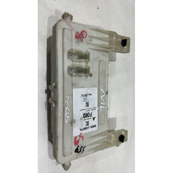 Caixa Fusíveis Ford Focus 2009 2010 2013 9m5514a074 Usado