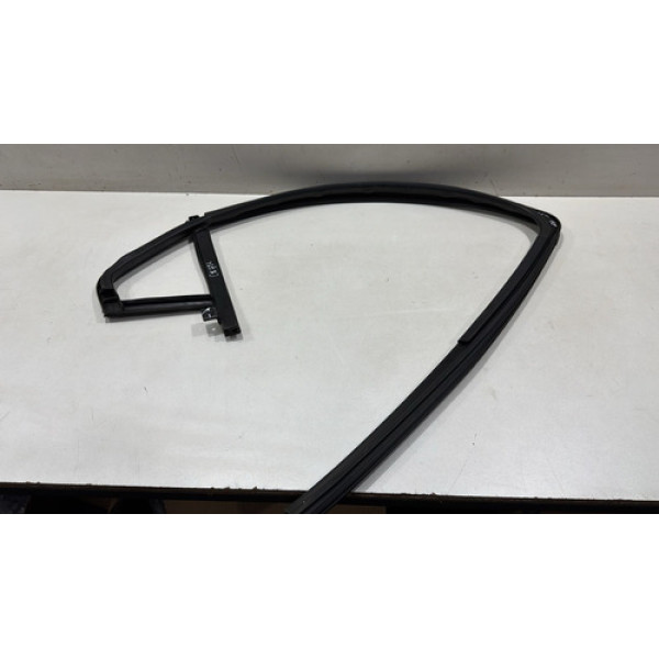 Canaleta Borracha Vidro Tras Esquerdo Onix Prisma 94762484