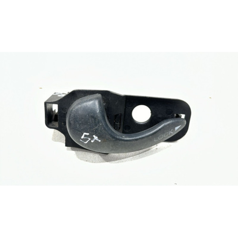 Maçaneta Interna Esquerda Fiat Palio Siena Strada 1996/2009 Maçaneta Interna Esquerda Fiat Palio Siena Strada 1996/2009
