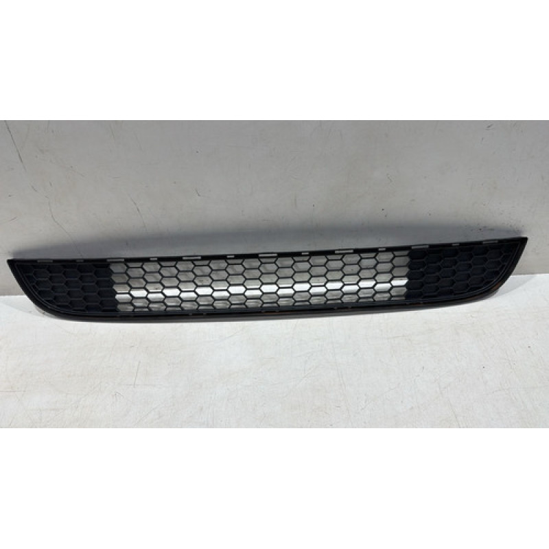 Grade Inferior Radiador Uno Vivace 2011 2012 2013 2014 Grade Inferior Radiador Uno Vivace 2011 2012 2013 2014