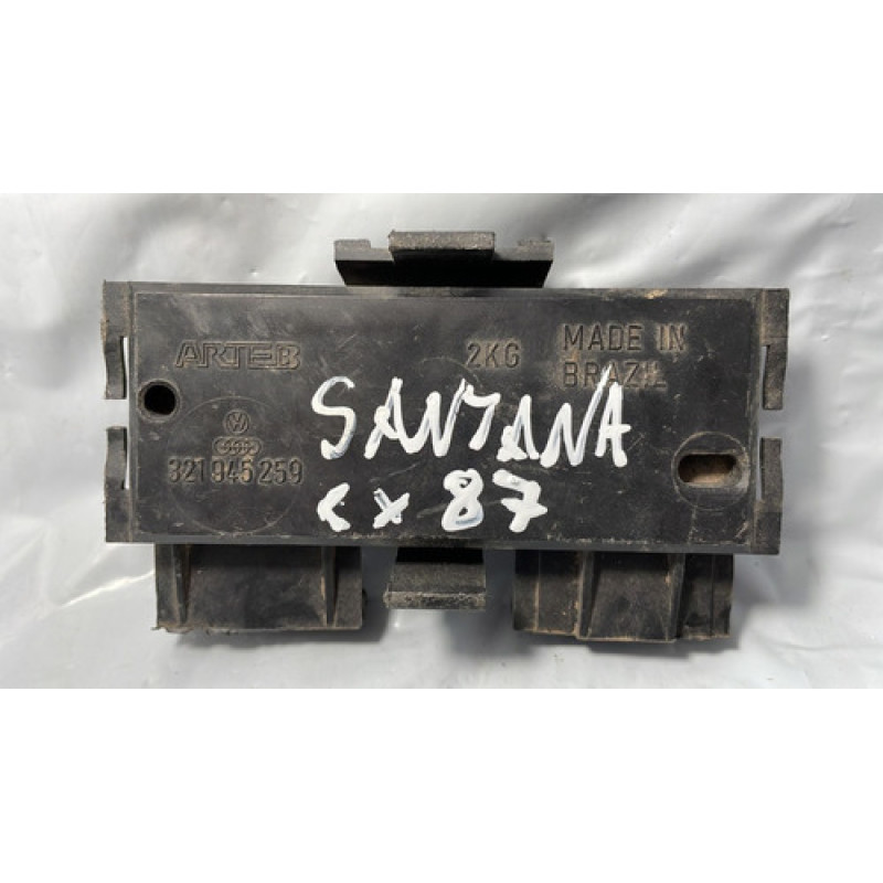 Circuito Soquete Lanterna Vw Santana 1991 Á 1997 Original Circuito Soquete Lanterna Vw Santana 1991 Á 1997 Original