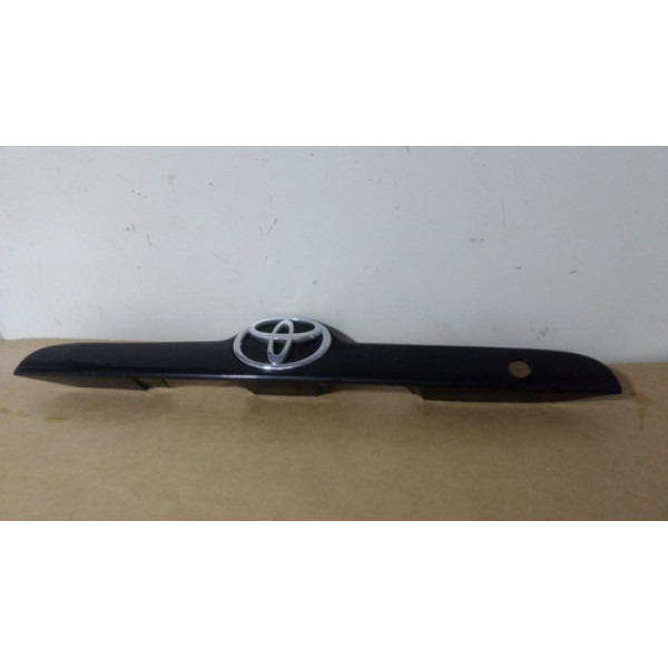 Moldura Tampa Traseira Corolla 2004 2005 2006 2007 2008 Bege