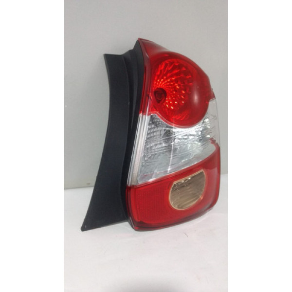 Lanterna Toyota Etios Hatch 2013 2014 2015 2016 Direita