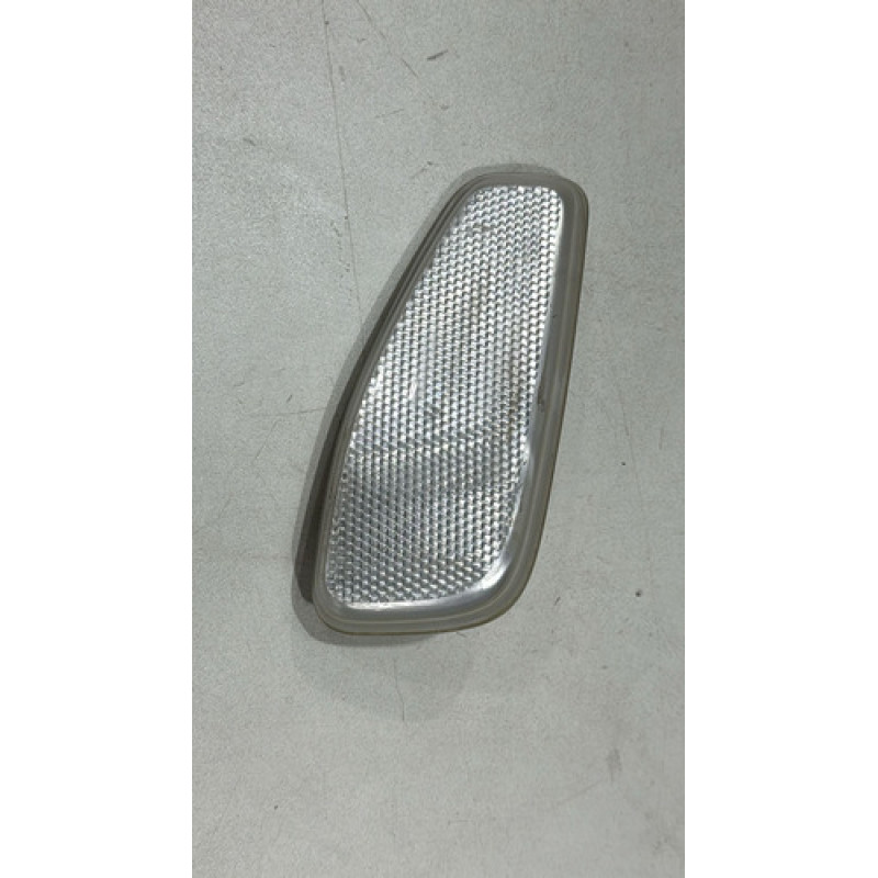 Refletor Gato Seta Paralama Esquerdo Jeep Renegade 2015 22 Refletor Gato Seta Paralama Esquerdo Jeep Renegade 2015 22