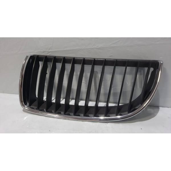 Grade Esquerda Parachoque Bmw 320 I 2.0 Asp 2006 2007 