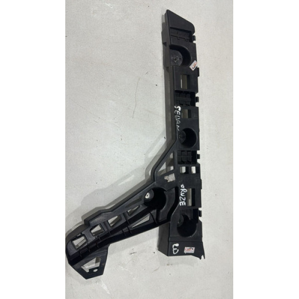 Guia Parachoque Traseiro Direito Cruze Sedam 2017 2018 2019