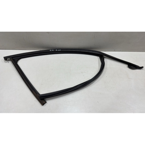 Canaleta Borrac Porta Dianteira Direita Bmw 320i 2013 A 2019