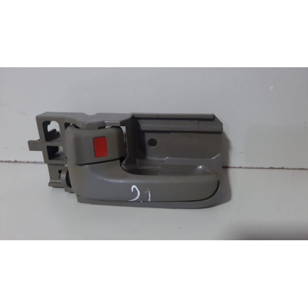 Maçaneta Interna Esquerda Toyota Corolla 2004 2005 2006 2007