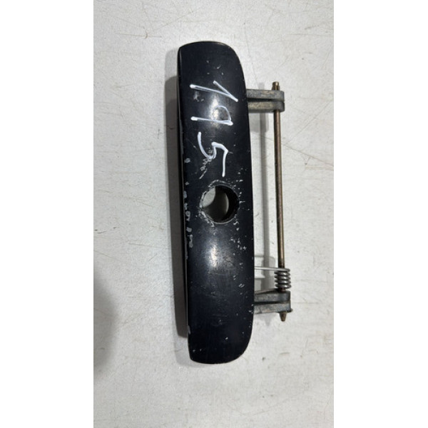 Macaneta Tampa Traseira Volkswagen Polo 2003/2008 6q6827565