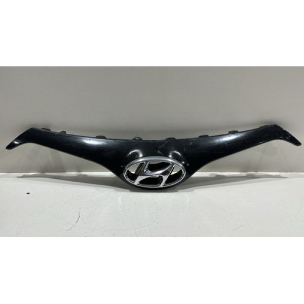 Grade Superior Do Radiador Com Emblema Hb20 2013 2014 2015