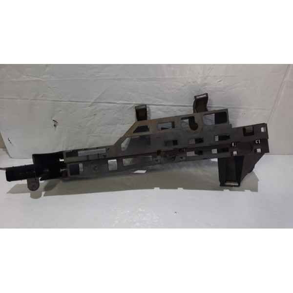 Alma Direita Do Parachoque Traseiro Symbol 2009 A 2012