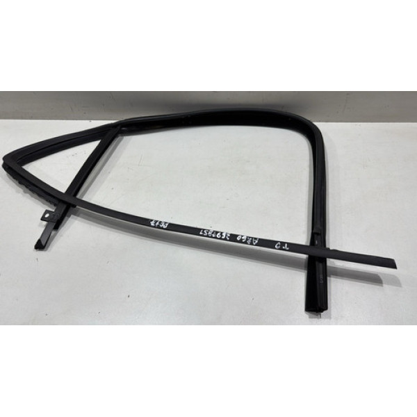 Pestana Canaleta Vidro Porta Argo Traseiro Direito Usado