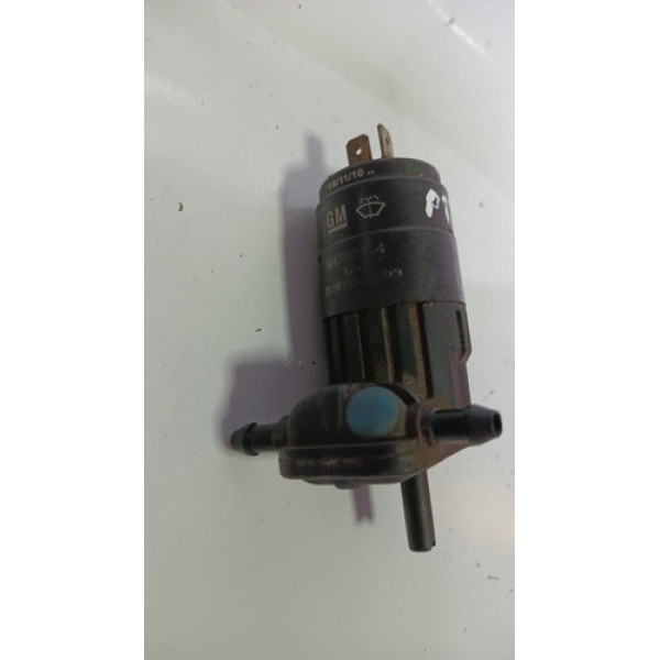 Bomba De Água Reservatório Limpador Montana Celta Agile