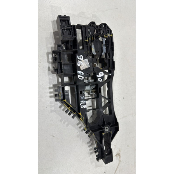 Suporte Maçaneta Dianteira Direita Fiat Freemont 2012 2015