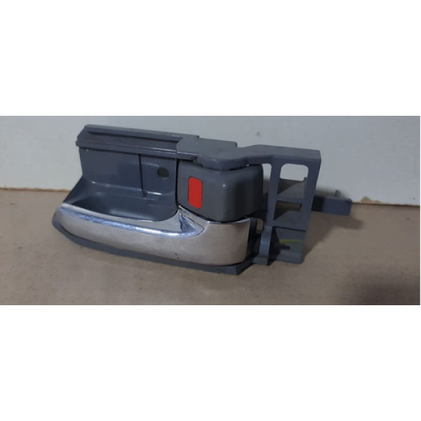 Maçaneta Interna Direita Corolla Seg 2004/2008 Cromada