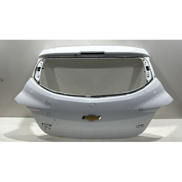 Tampa Traseira Chevrolet Onix 2017 2018 2019 2020 Sem Furo