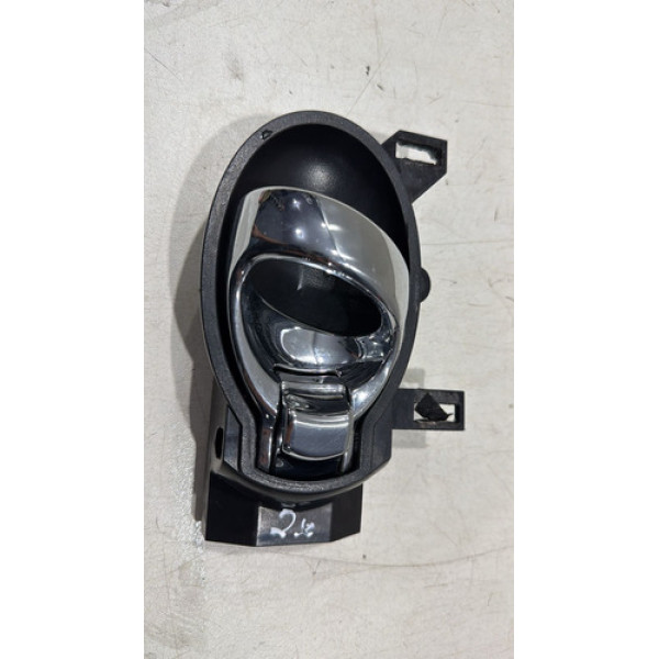 Maçaneta Interna Cromada Esquerda Nissan Versa 2012/20