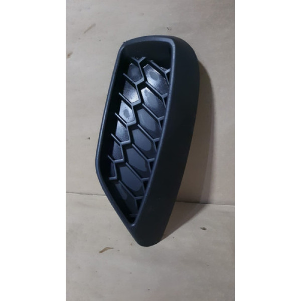 Grade Farol Milha Dianteiro Esquerdo Argo 2017 A 2020 