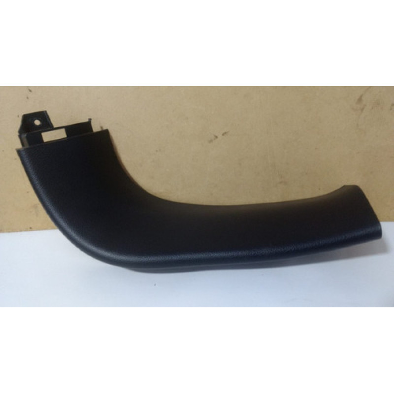 Acabamento Direito Tampa Traseira Kia Sportage 2011/2016 Acabamento Direito Tampa Traseira Kia Sportage 2011/2016