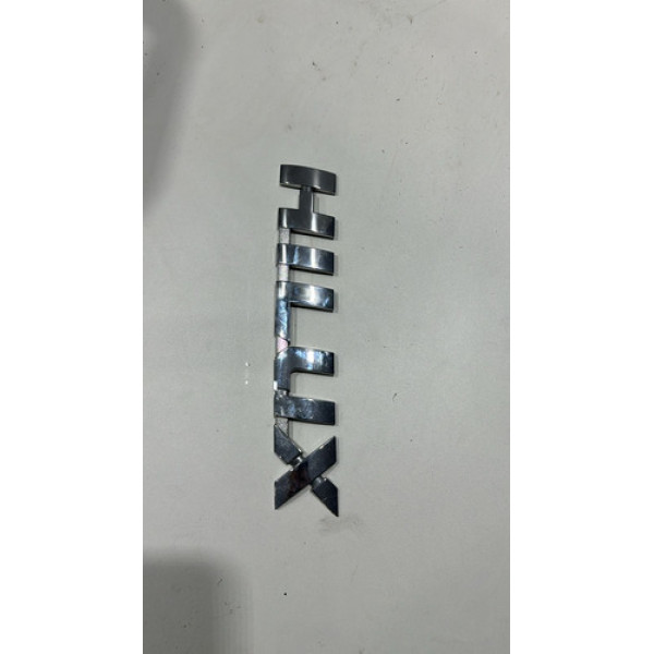 Emblema Tampa Traseira Hilux 2017 2018 2019 2020 2021 Orig..