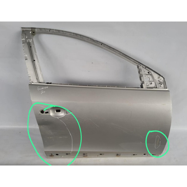 Porta Dianteira Direita Renault Fluence 2011 A 2018 Detalhe