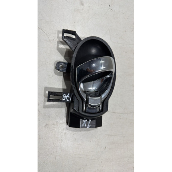 Maçaneta Interna Cromada Direita Nissan Versa 2012/20