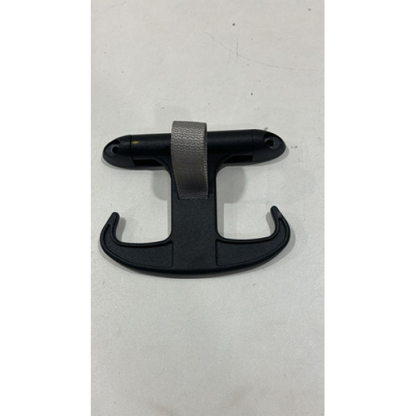 Gancho Pendura Objeto Porta Malas Vw Passat B6 2006 Á 2010