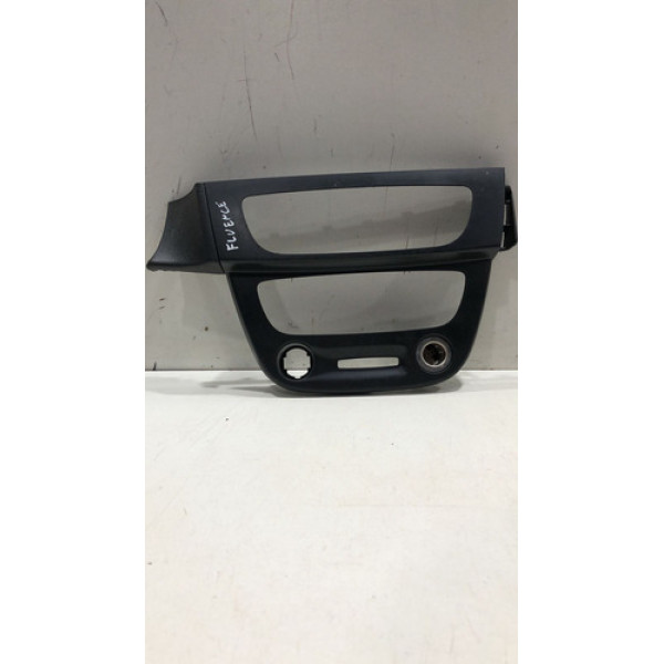 Moldura Comando Ar Rádio Renault Fluence 682607037r