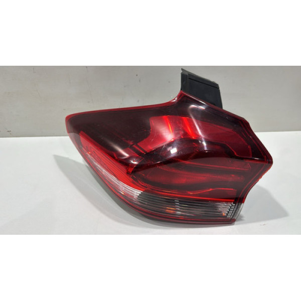 Lanterna Canto Esquerdo Gm Tracker 2020 2021 Sem Led Detalhe