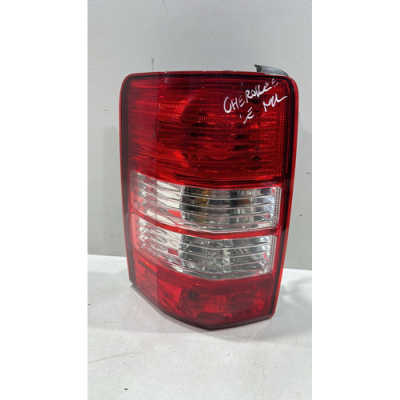 Lanterna Traseira Esquerda Jeep Cherokee Sport 2008 Á 2012 Lanterna Traseira Esquerda Jeep Cherokee Sport 2008 Á 2012