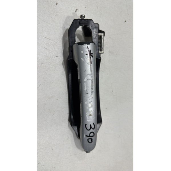 Maçaneta Externa Palio Traseira Direita 2009 Á 2014 Usado