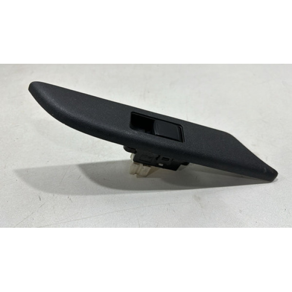 Botão Vidro Elétrico Traseiro Direito March 2014