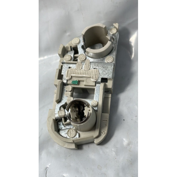 Soquete Circuito Lanterna Direita Tampa Vw Voyage G6 G7