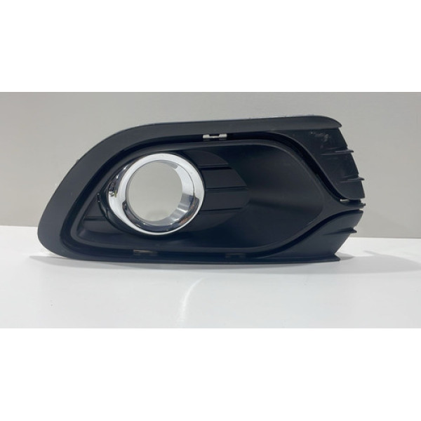 Moldura Farol Milha Direita Renault Sandero Logan 2015 Á 17