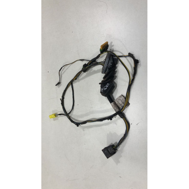 Chicote Porta Traseira Direita Idea 00517856700 Vidro/trava Chicote Porta Traseira Direita Idea 00517856700 Vidro/trava