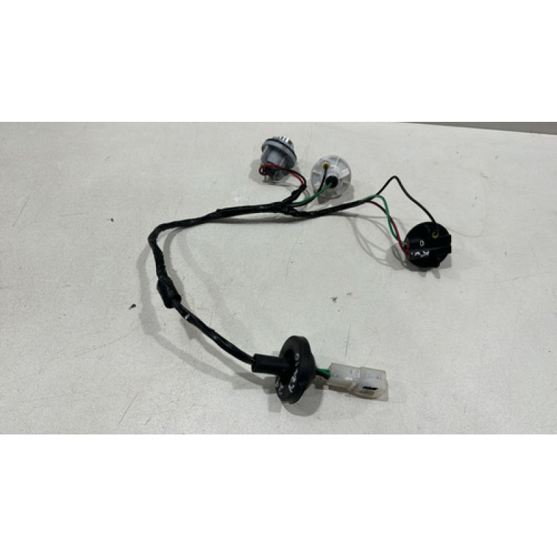 Soquete Lanterna Kwid 2018 Á 2022 Lado Esquerdo Original Soquete Lanterna Kwid 2018 Á 2022 Lado Esquerdo Original