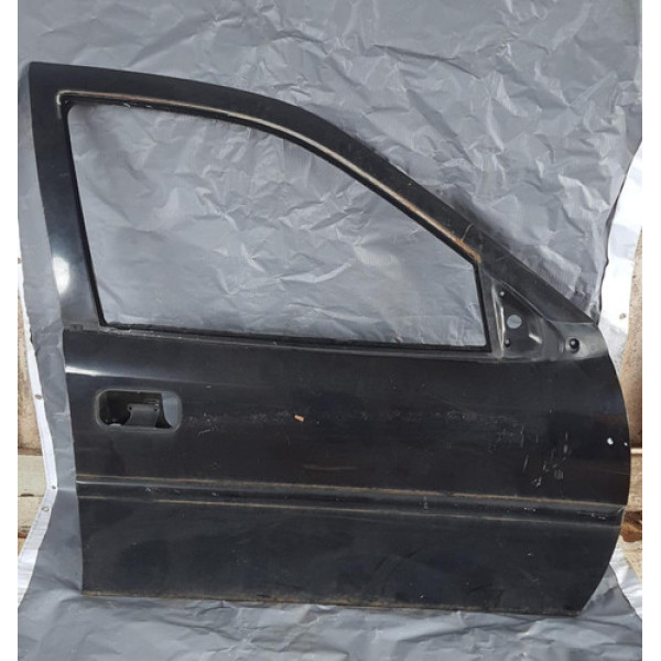 Porta Dianteira Vectra 1997 1998 1999 2001 2002 2005 Direita