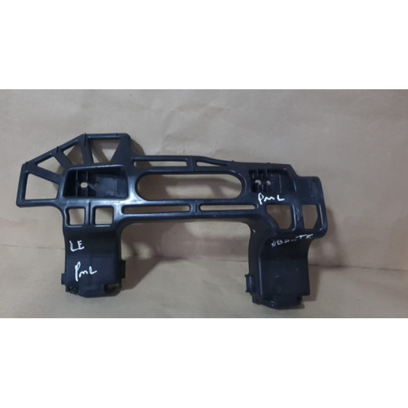 Guia Suporte Parachoque Traseiro Esq Hb20 Hatch 2012 A 2015 Guia Suporte Parachoque Traseiro Esq Hb20 Hatch 2012 A 2015