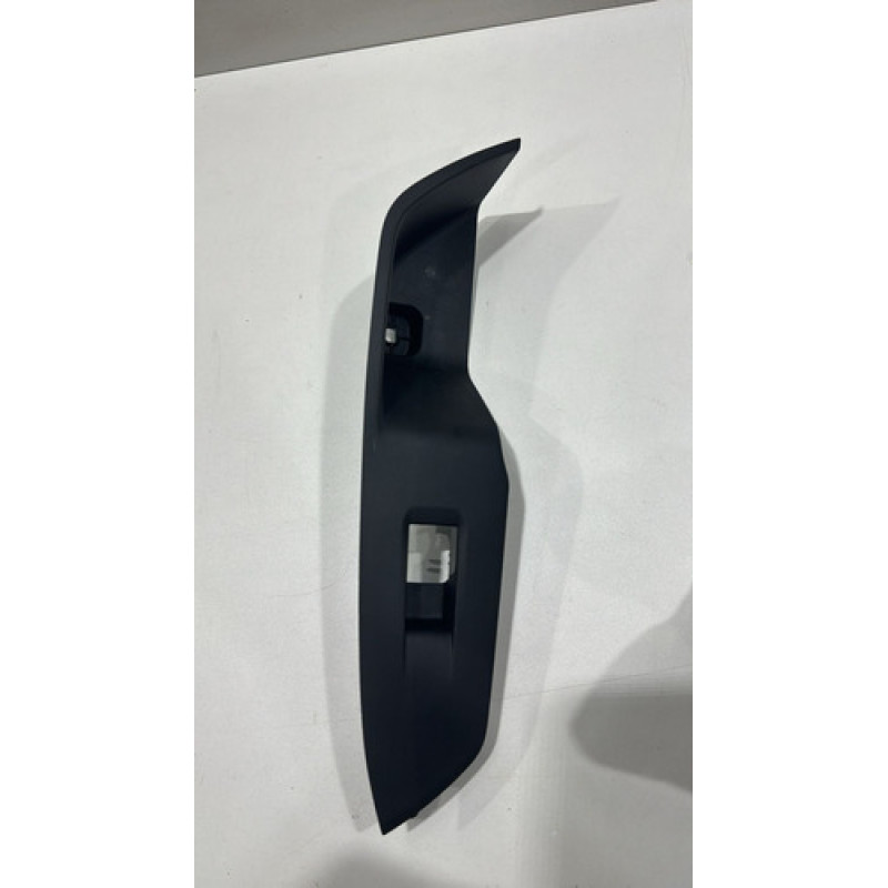 Moldura Do Comando Vidro Traseiro Direito Compass 2022 2023 Moldura Do Comando Vidro Traseiro Direito Compass 2022 2023