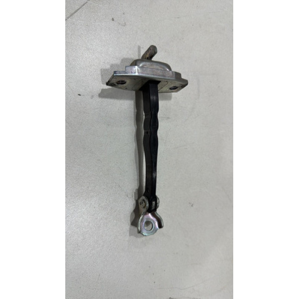 Limitador Porta Dianteiro Esquerdo Toyota Yaris 2021 Á 2023