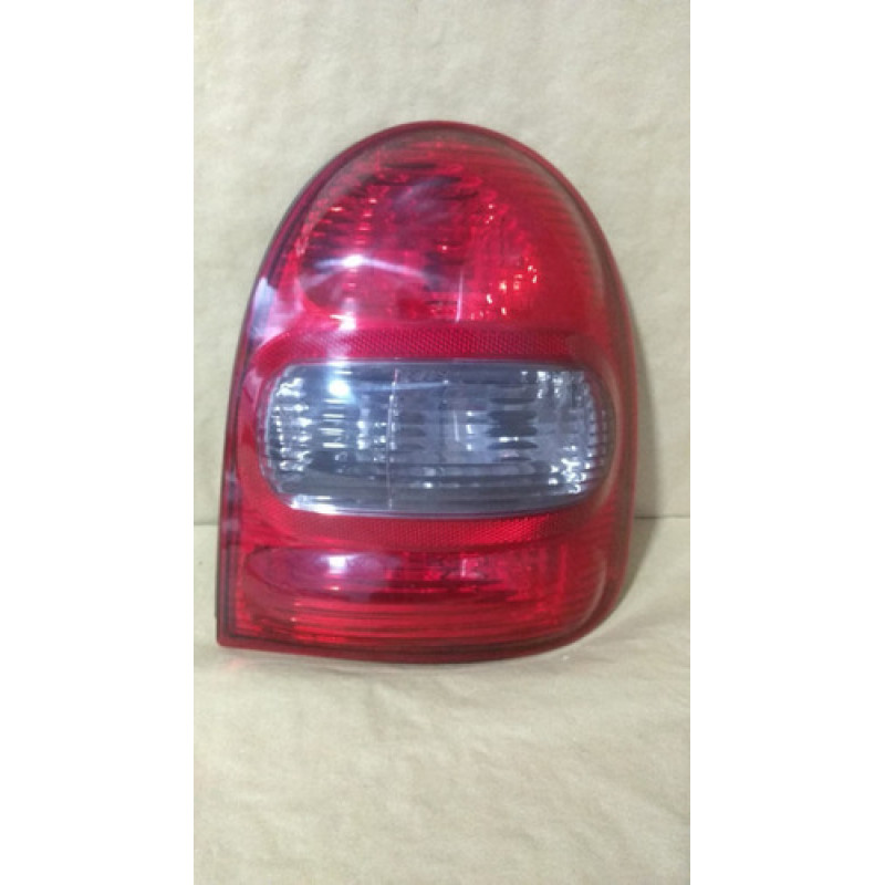 Lanterna Direita Corsa Hatch Fumê 2002 2001 2000 Bolha Lanterna Direita Corsa Hatch Fumê 2002 2001 2000 Bolha