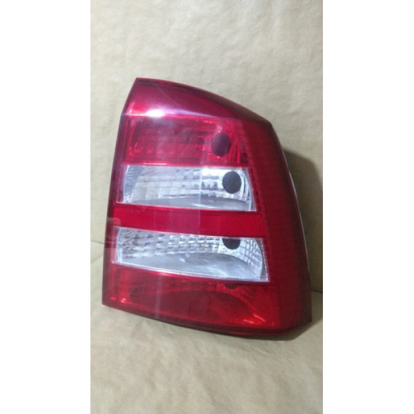 Lanterna Traseira Astra Sedan Bicolor Direita Apenas Sedan