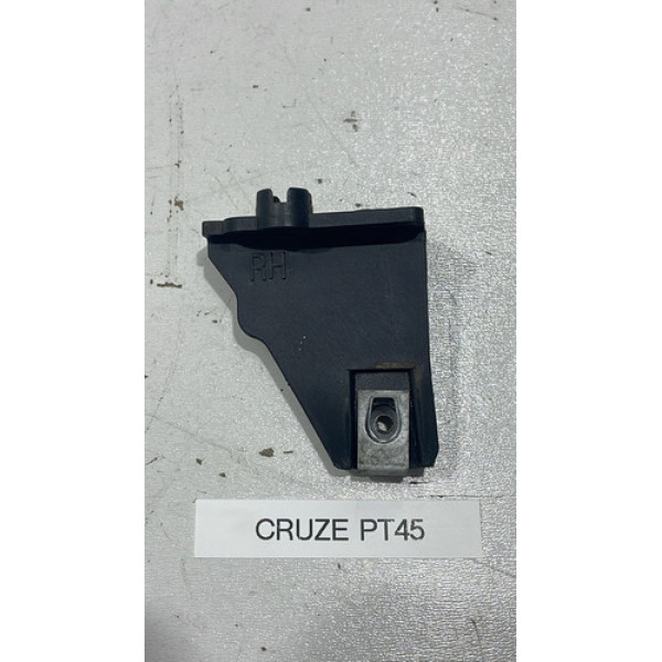 Guia Pé Farol Inferior Direito Chevrolet Cruze 2012 Á 2016
