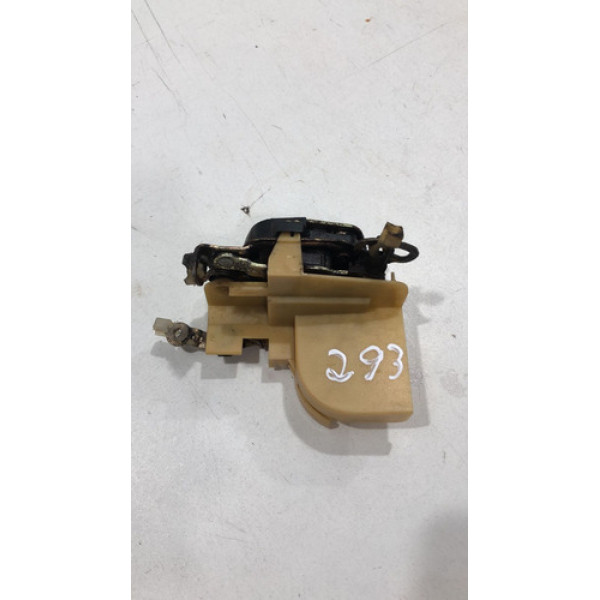 Fechadura Manual Dianteira Esquerda Gm Corsa 2002 2005 2008