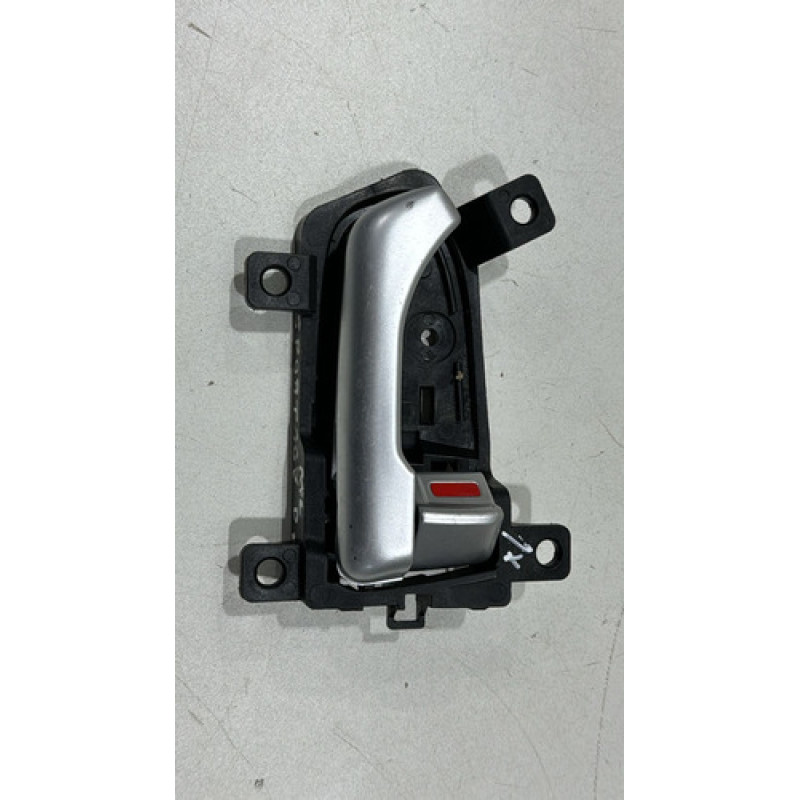 Maçaneta Interna Traseira Direita Kia Sportage 2011 2012 Maçaneta Interna Traseira Direita Kia Sportage 2011 2012