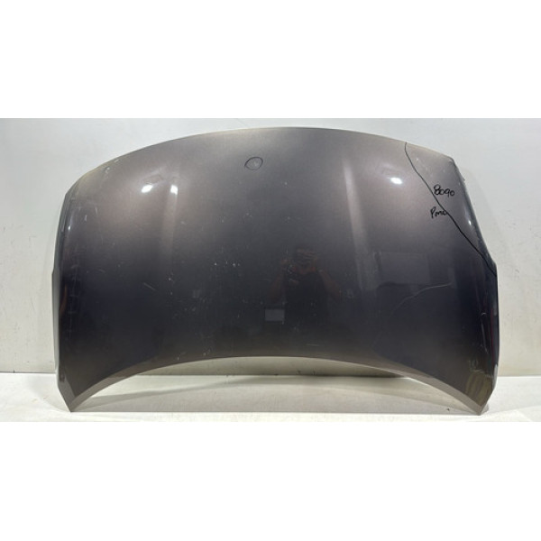 Capô Nissan Versa 2015/2020 Detalhe